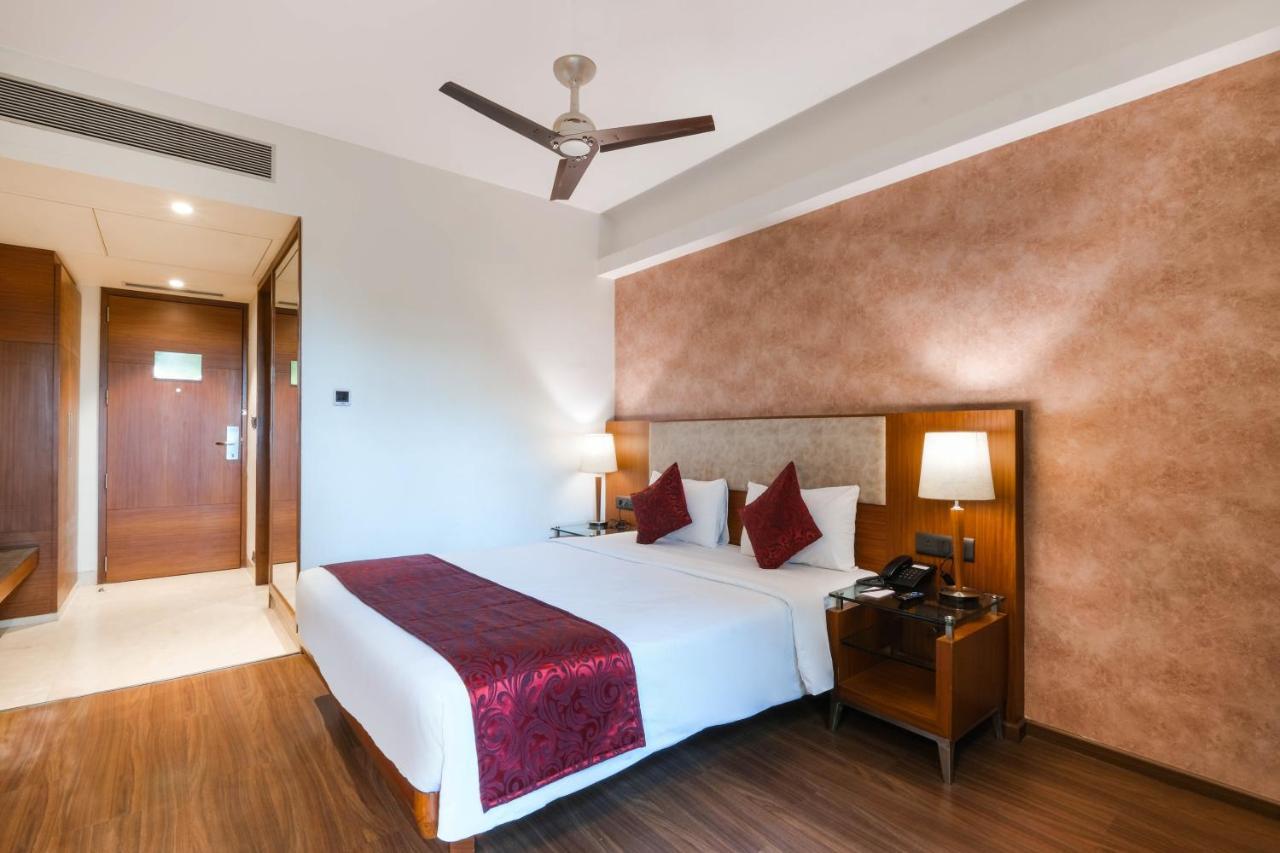 7 Apple Hotel - Viman Nagar Pune Zewnętrze zdjęcie